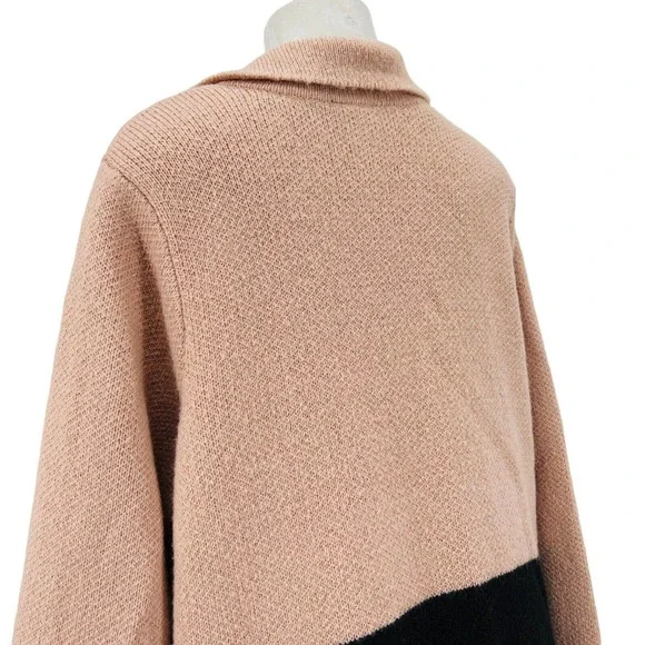 Torrid Women's Button Closure Pockets Long Black/Pink Sweater Size 2X - Picture 9 of 12